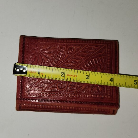 Vintage Leather Embossed Wallet *AS IS PLEASE READ* - Picture 6 of 9